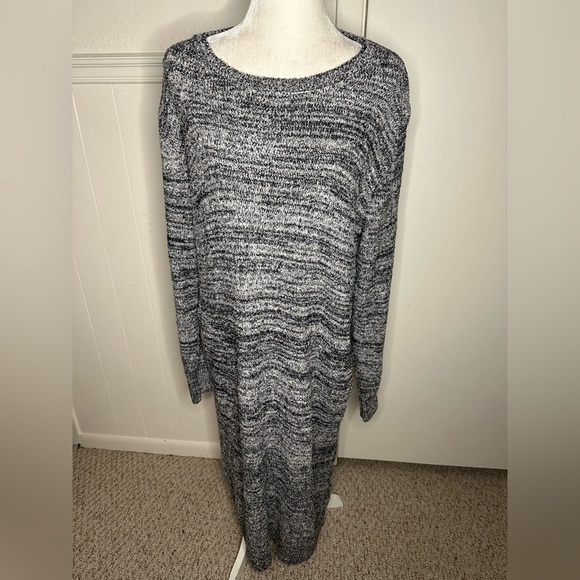 Softies Women's Marshmallow Crew Neck Lounger with Pockets NWT SIZE L/XL - Picture 2 of 8